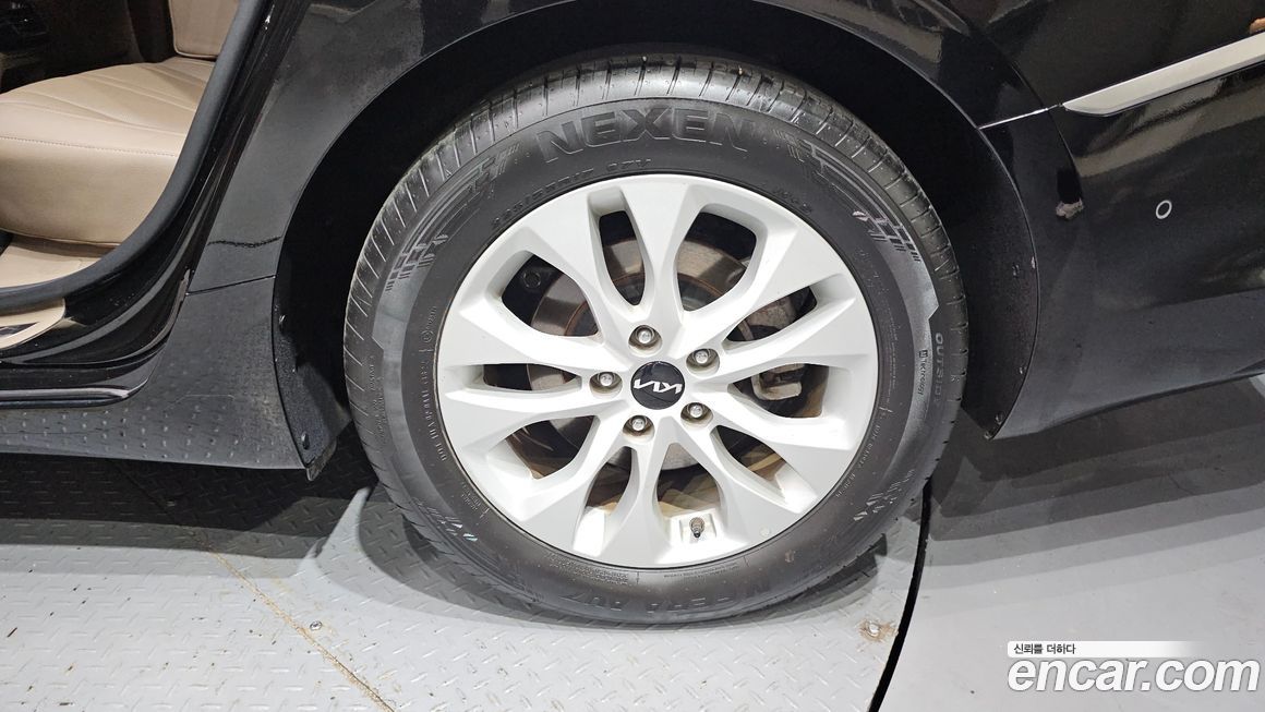 Kia K8 2023