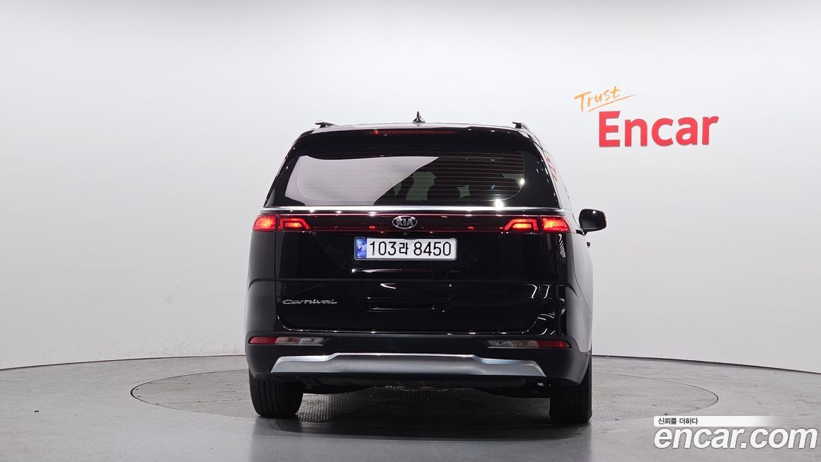 Kia Canival 2021