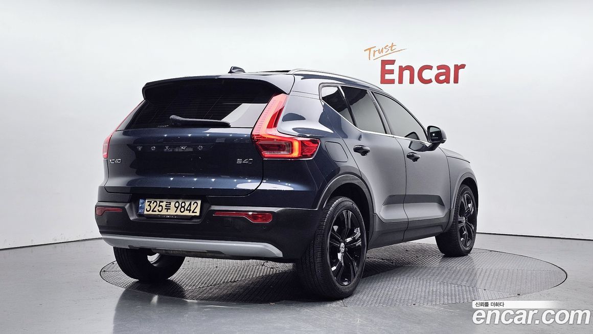 Volvo XC40 2021