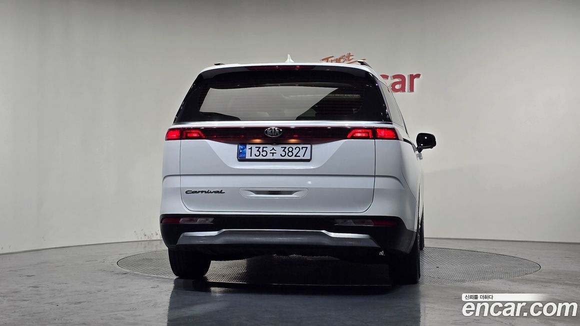 Kia Canival 2021