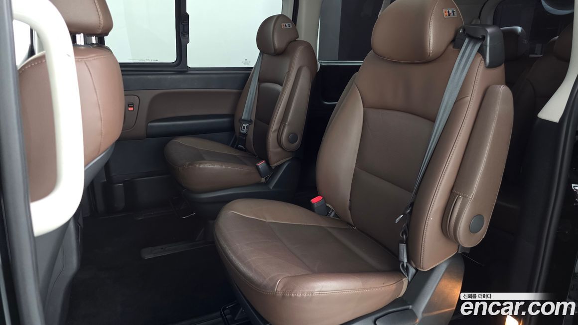 Hyundai Starex 2019