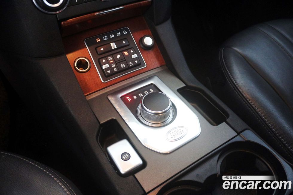 Land Rover Discovery 2016