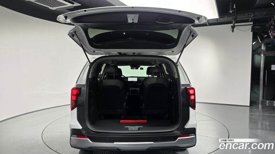 Kia Canival 2024