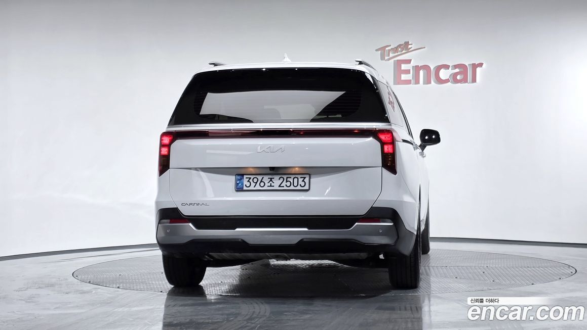 Kia Canival 2024