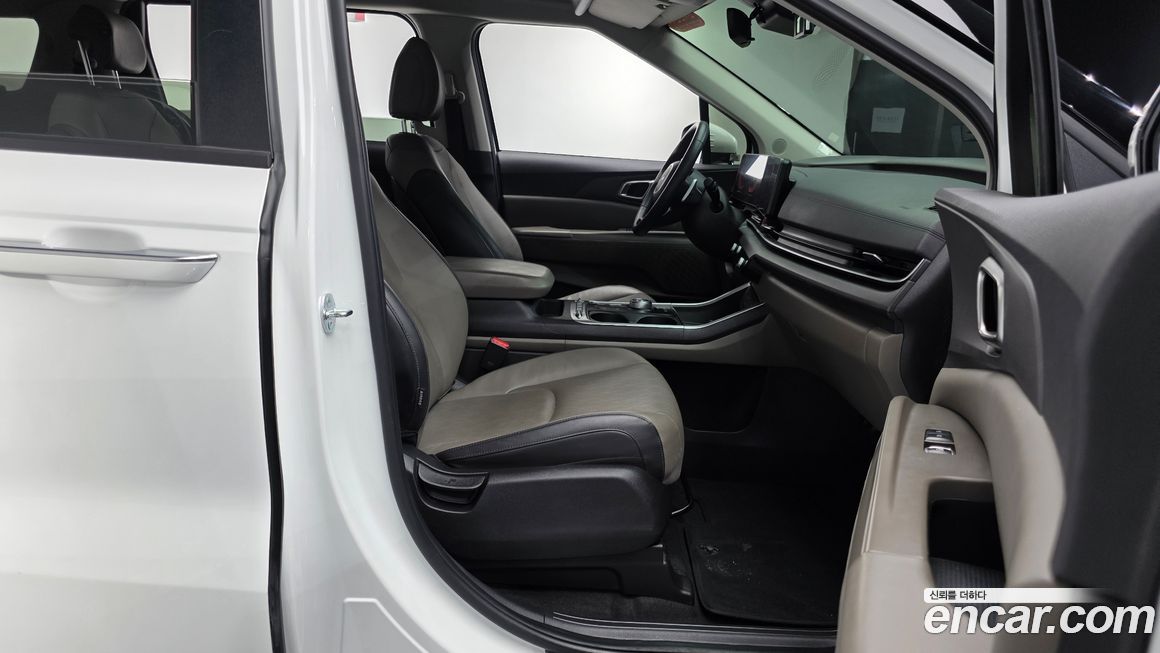 Kia Canival 2024