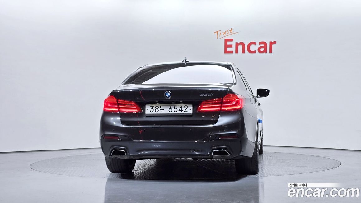 BMW 5-Series 2019