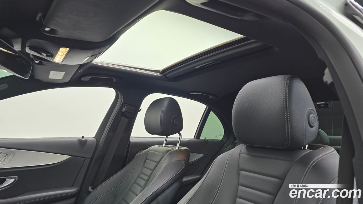 Mercedes-Benz E-Class 2021
