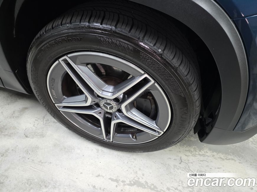 Mercedes-Benz GLB-Class 2020