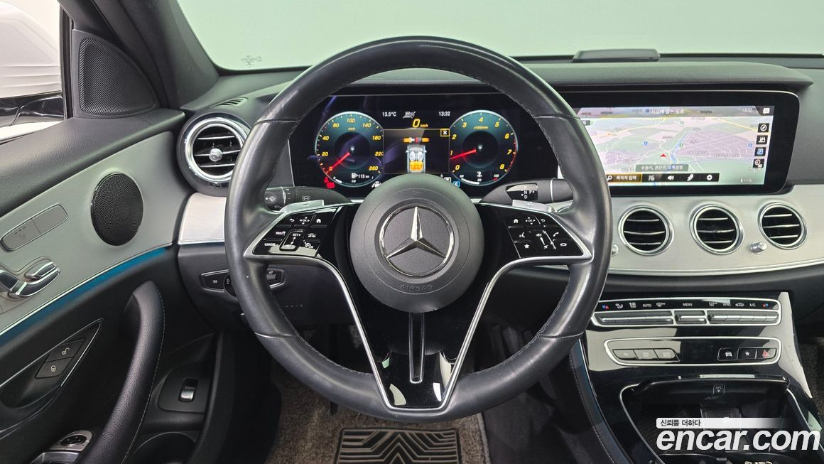 Mercedes-Benz E-Class 2021