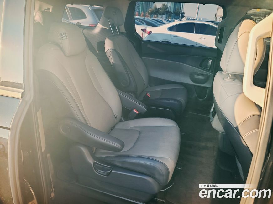 Kia Canival 2025