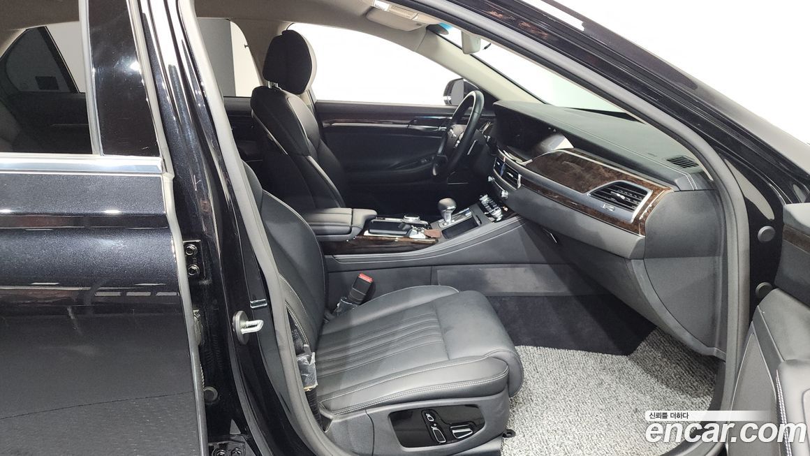 Genesis G90 2021