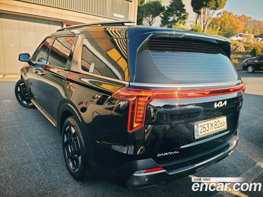 Kia Canival 2025