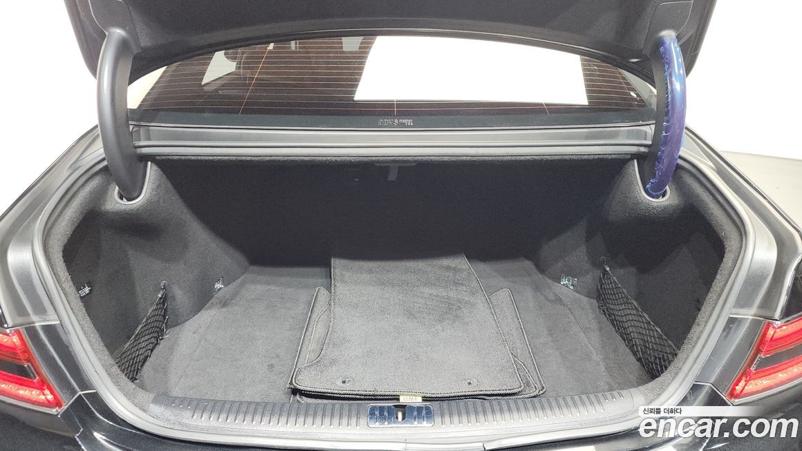 Genesis G90 2021