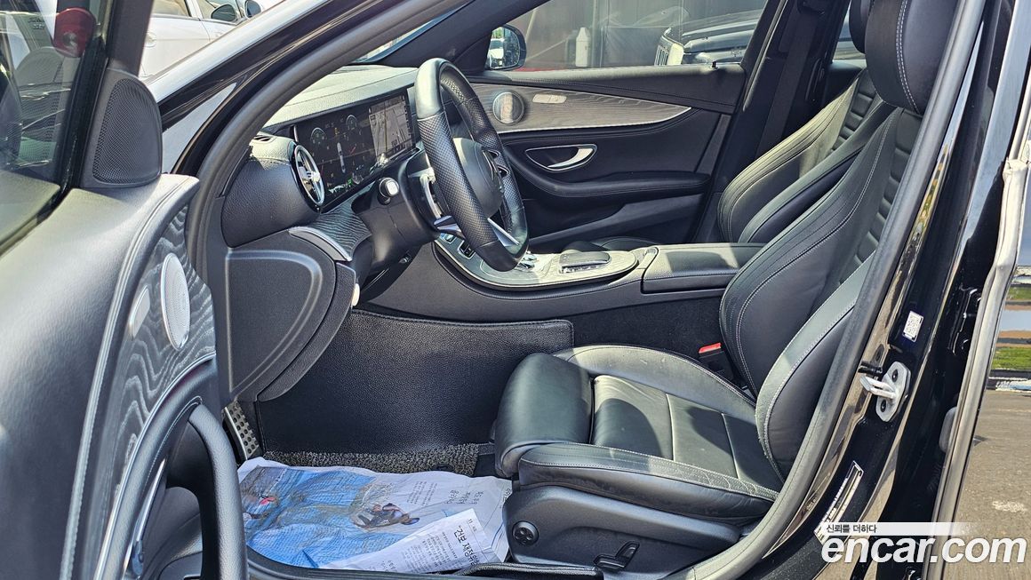 Mercedes-Benz E-Class 2021