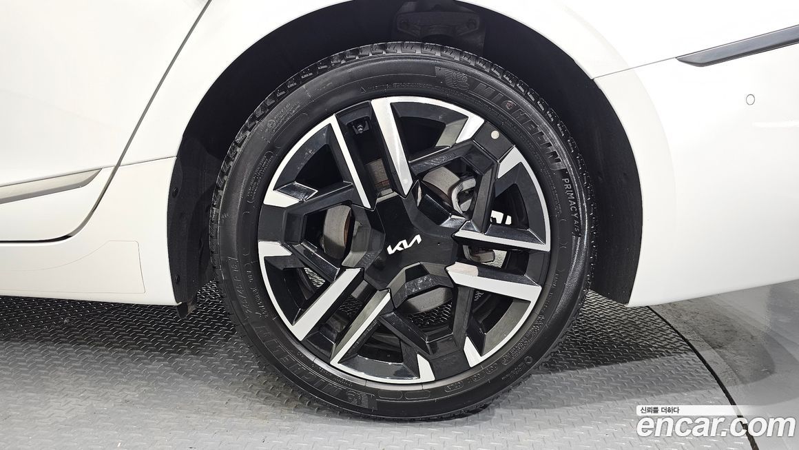 Kia K8 2025