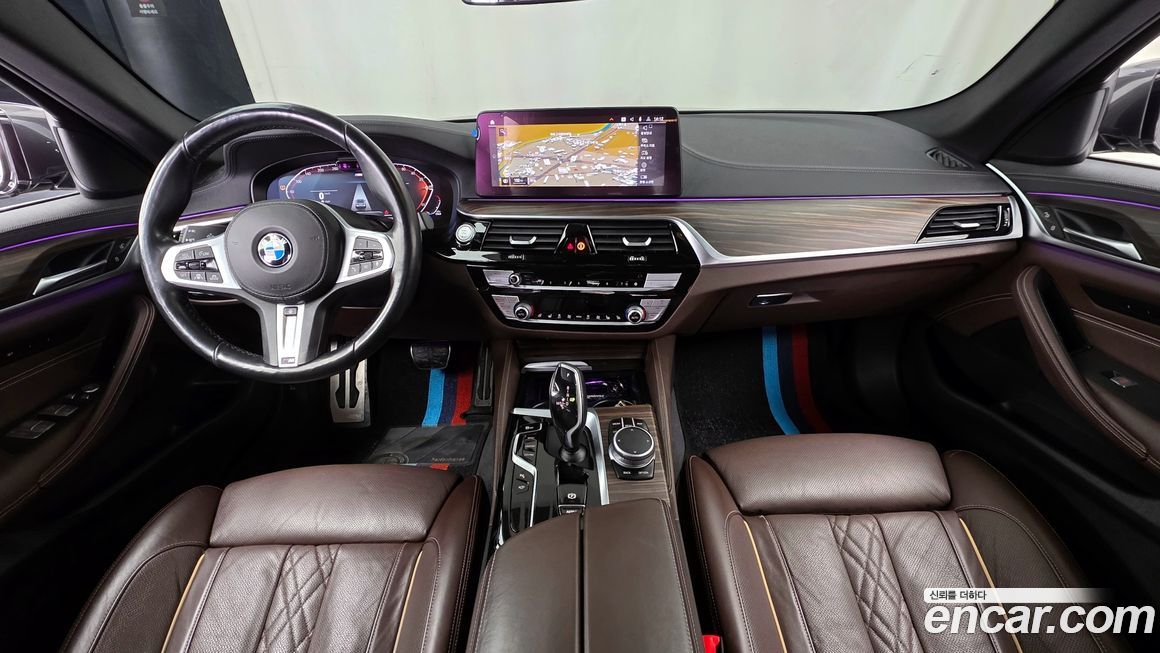 BMW 5-Series 2021