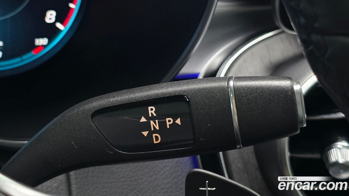 Mercedes-Benz GLC-Class 2020