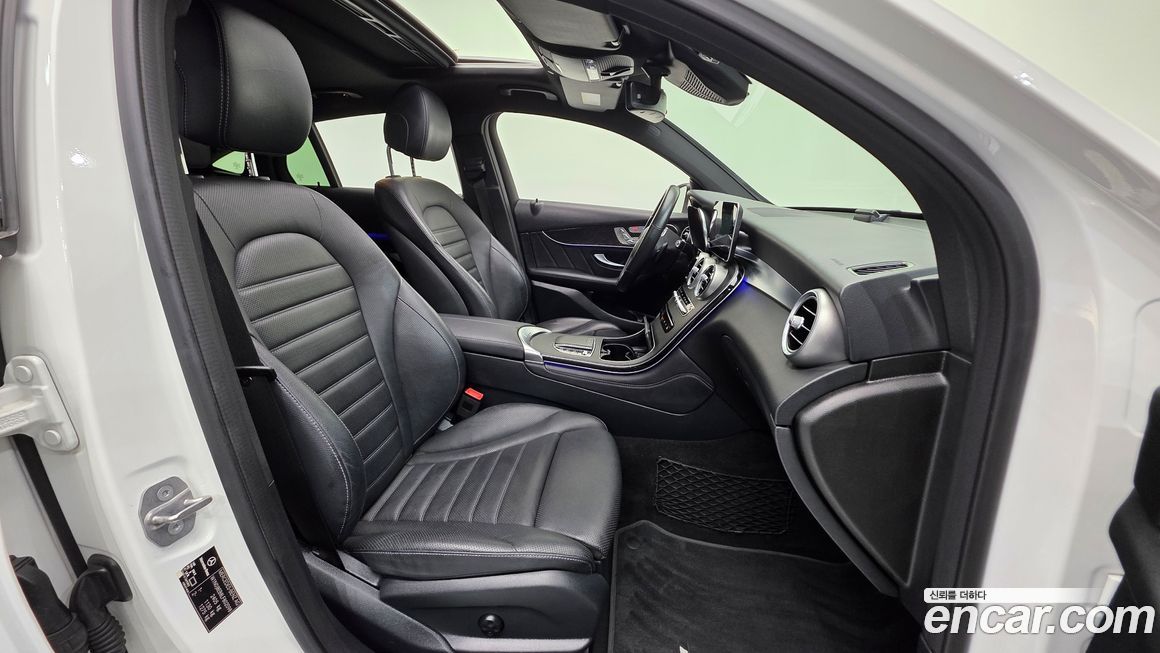 Mercedes-Benz GLC-Class 2020