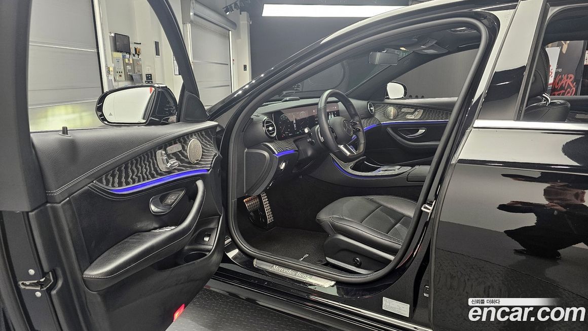 Mercedes-Benz E-Class 2022