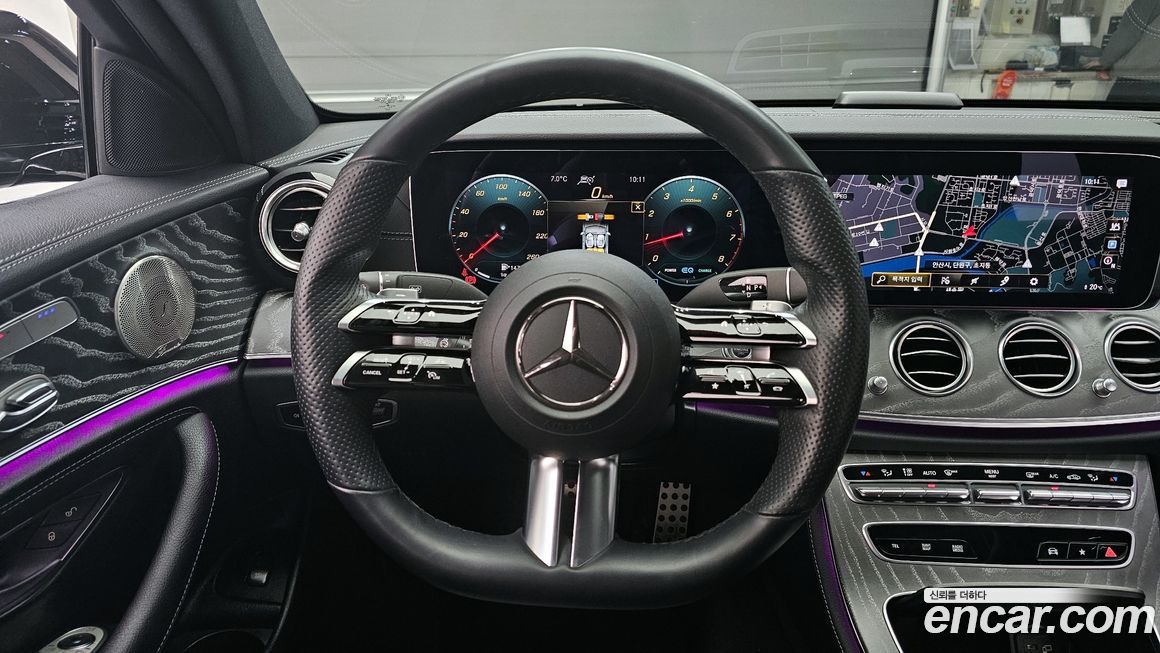 Mercedes-Benz E-Class 2022