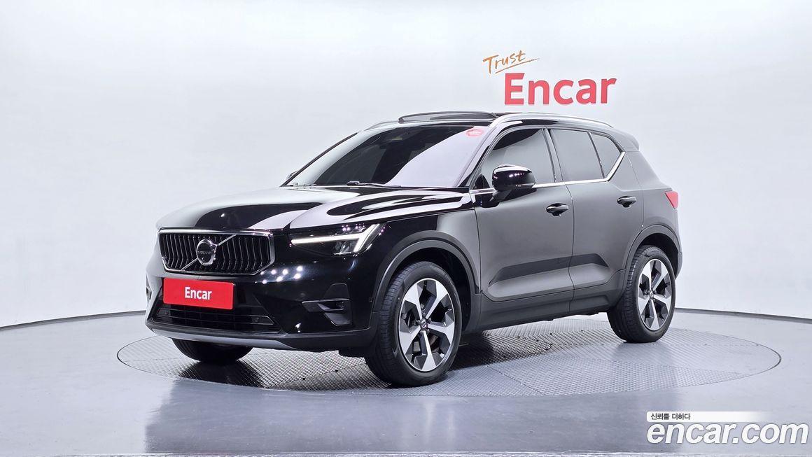 Volvo XC40 2023