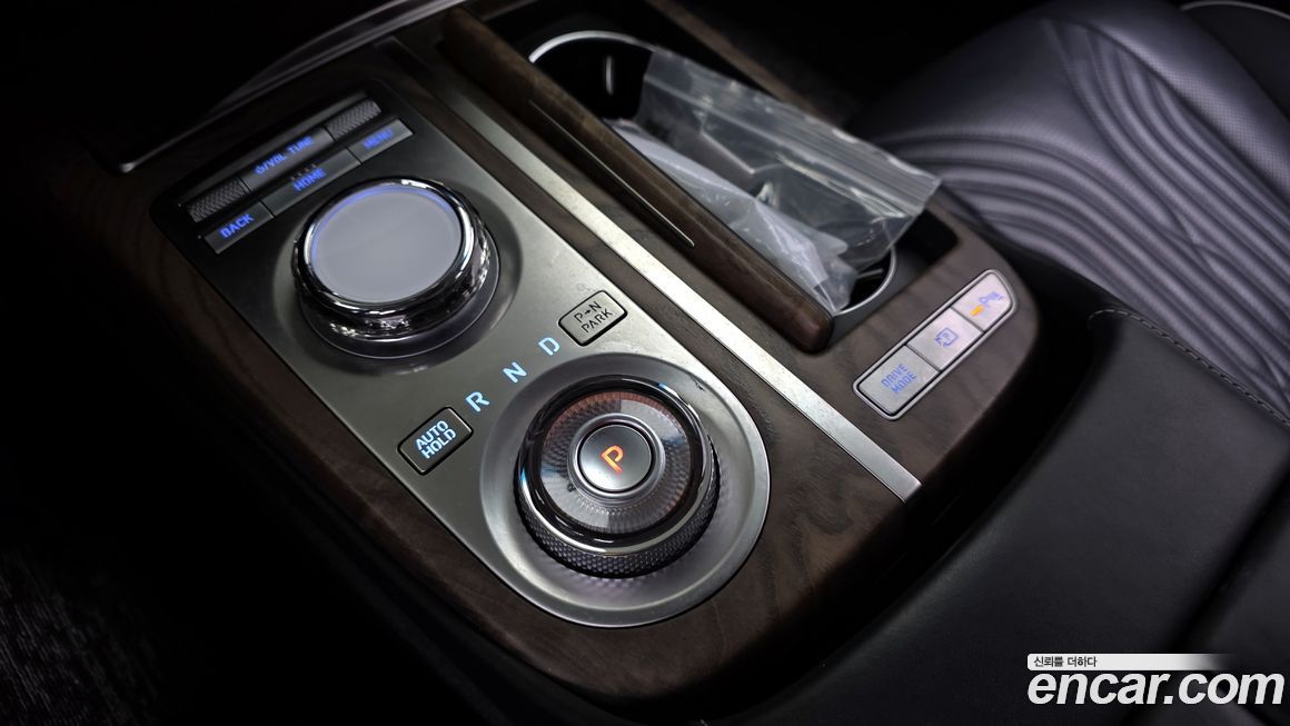 Genesis G80 2023