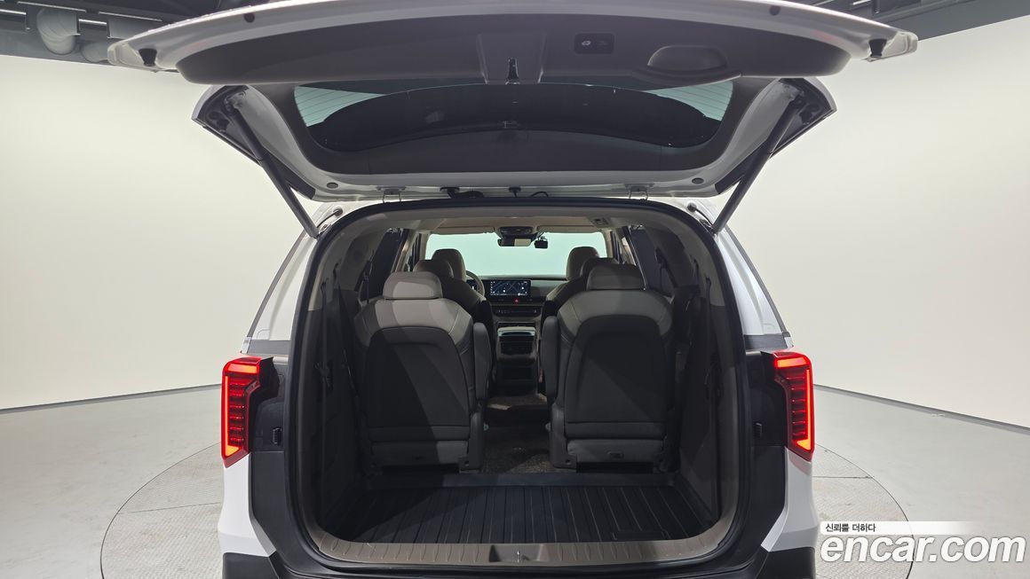 Kia Canival 2024
