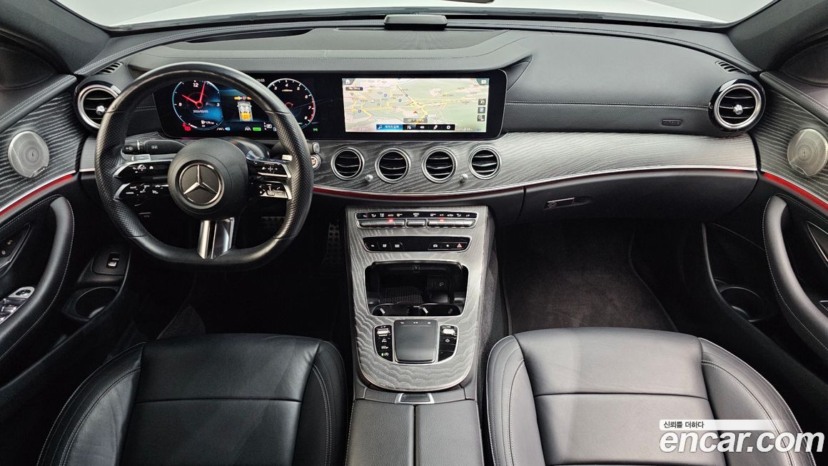 Mercedes-Benz E-Class 2021