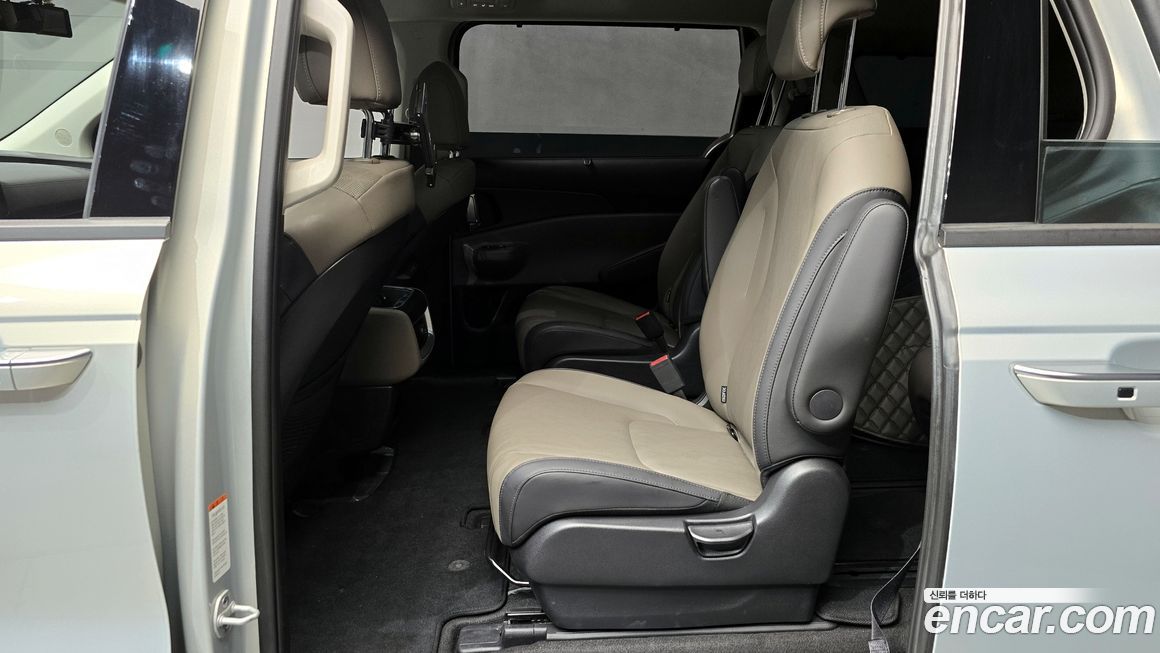 Kia Canival 2024