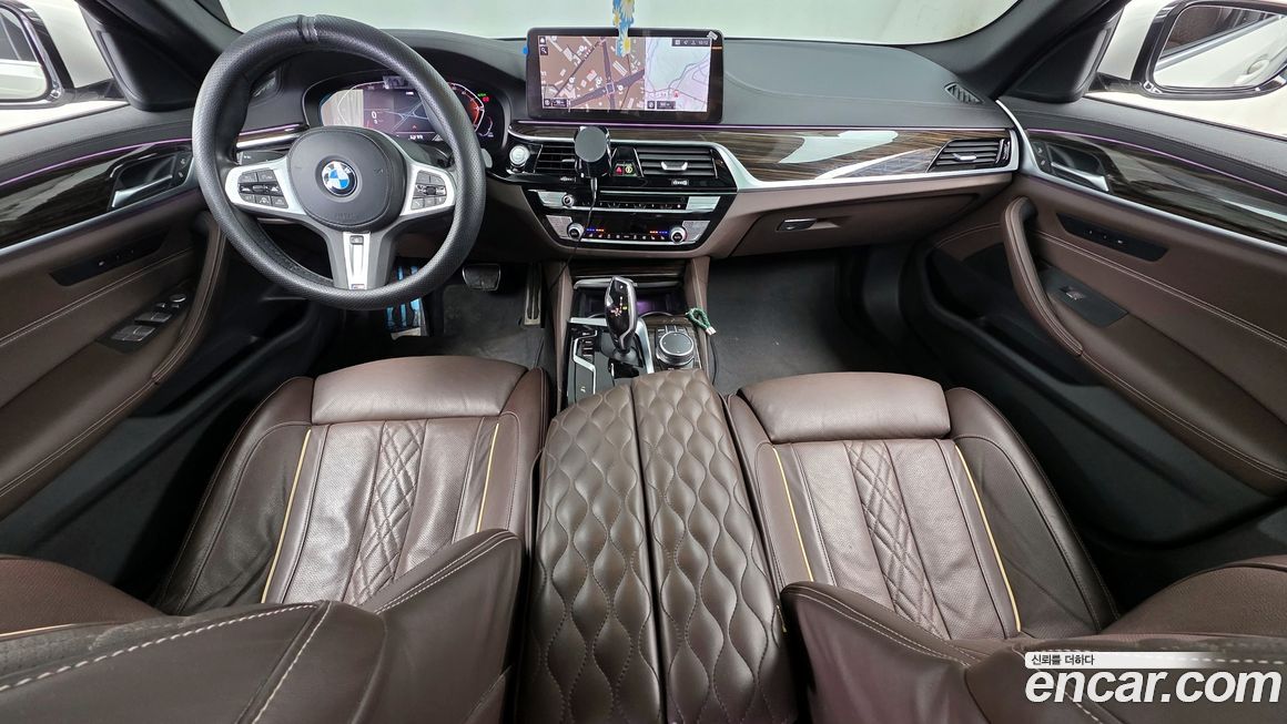 BMW 5-Series 2022