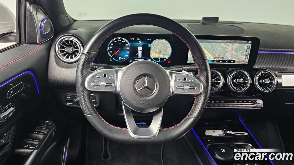 Mercedes-Benz GLB-Class 2022