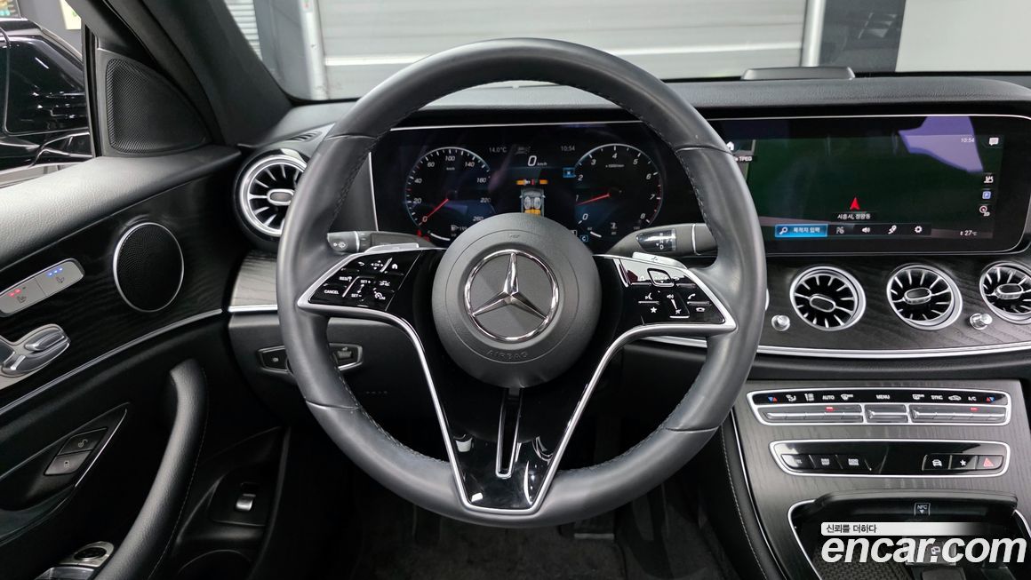 Mercedes-Benz E-Class 2023