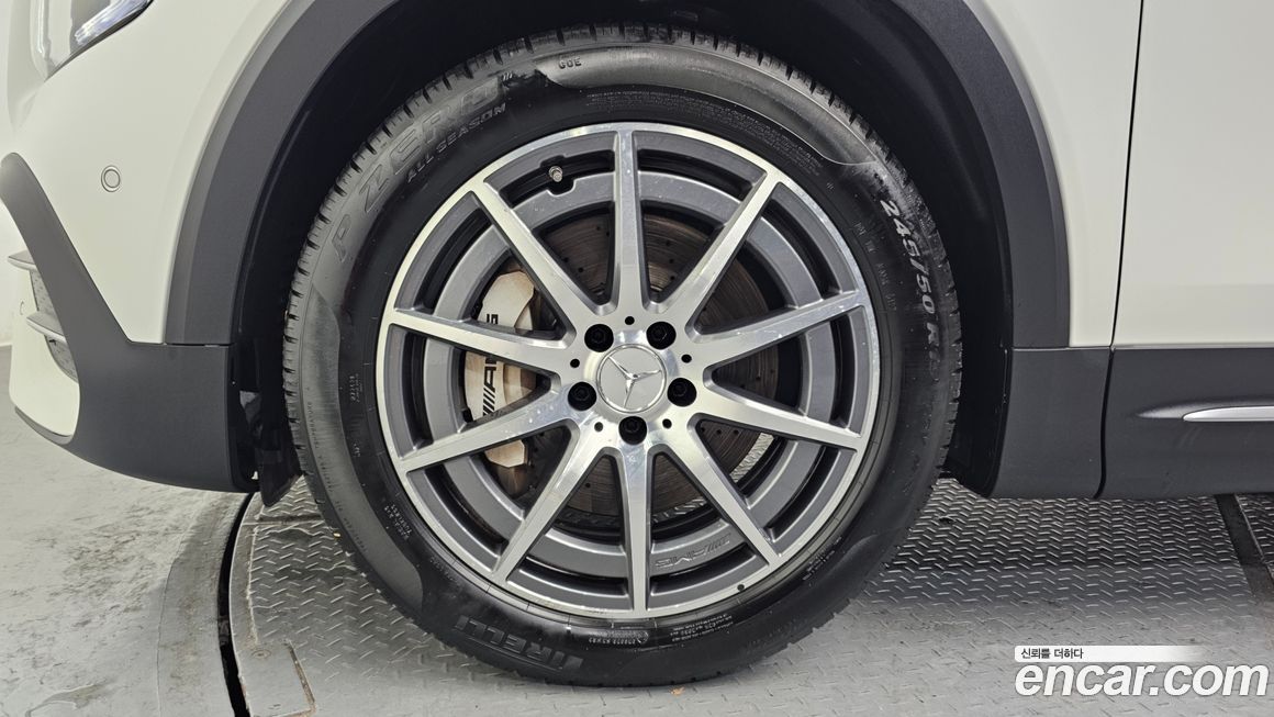 Mercedes-Benz GLB-Class 2022