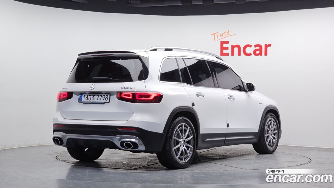Mercedes-Benz GLB-Class 2022