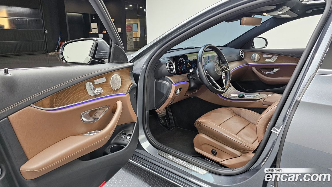 Mercedes-Benz E-Class 2021