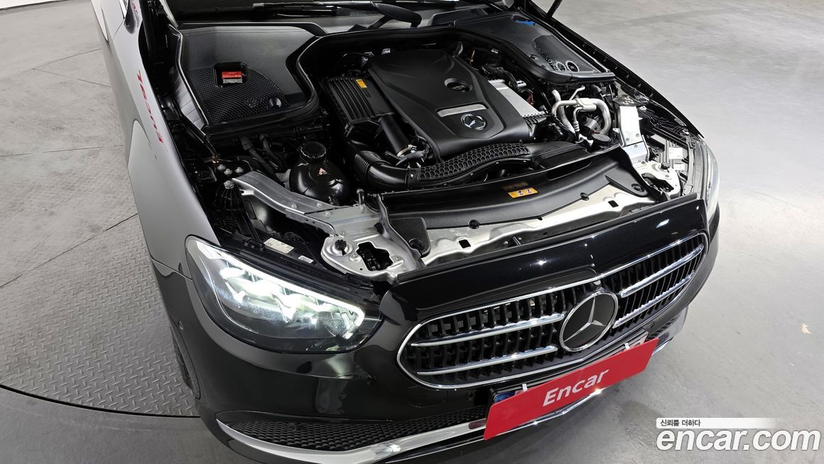 Mercedes-Benz E-Class 2023