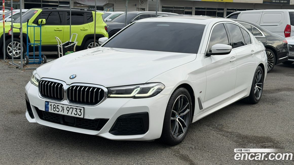 BMW 5-Series 2023