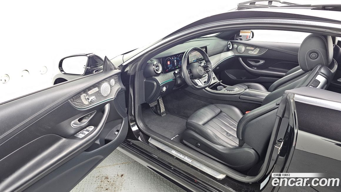Mercedes-Benz E-Class 2021