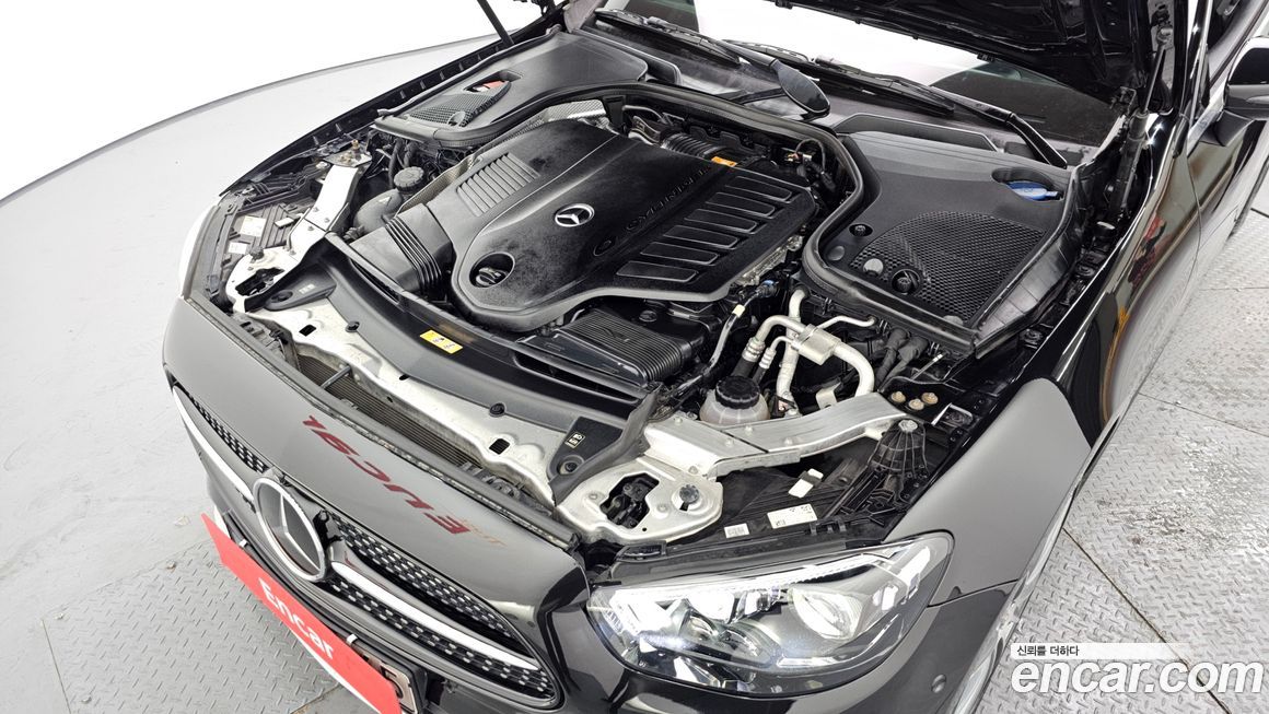 Mercedes-Benz E-Class 2021