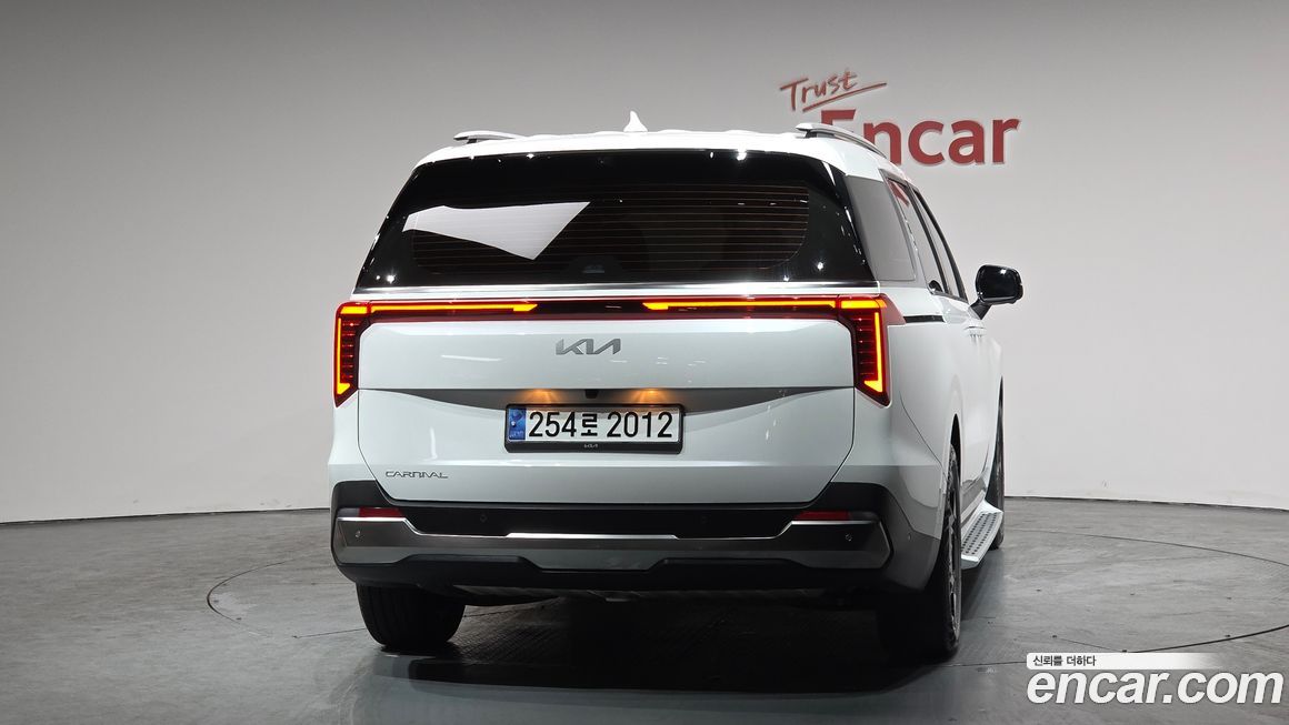 Kia Canival 2025