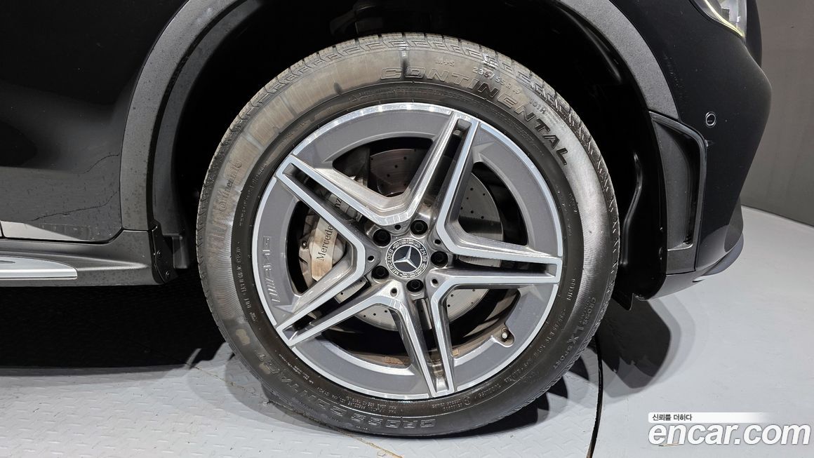 Mercedes-Benz GLC-Class 2021