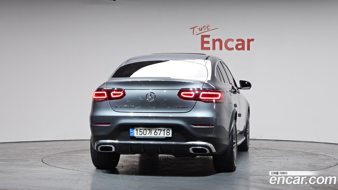 Mercedes-Benz GLC-Class 2021