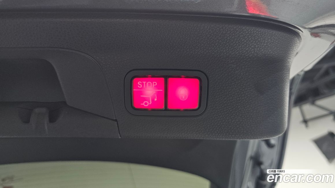 Mercedes-Benz GLC-Class 2021