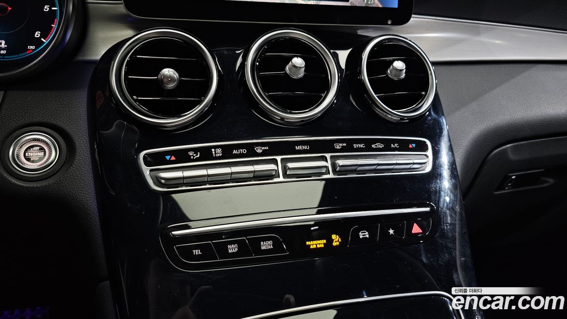 Mercedes-Benz GLC-Class 2021