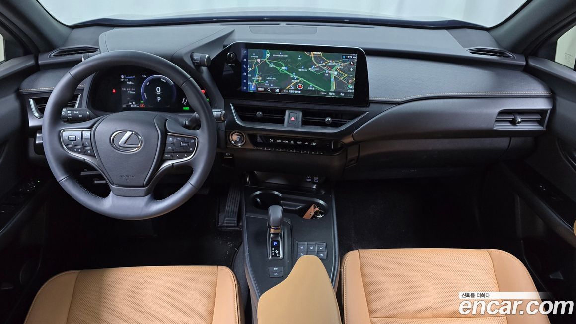 Lexus UX 2026
