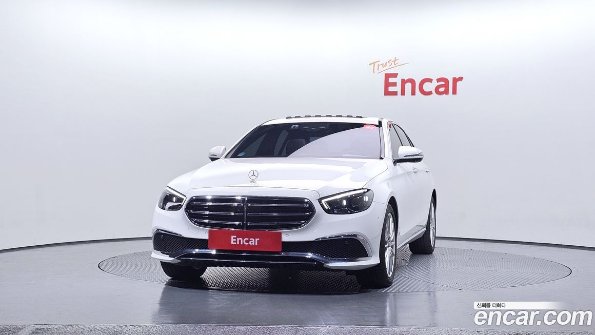 Mercedes-Benz E-Class 2023