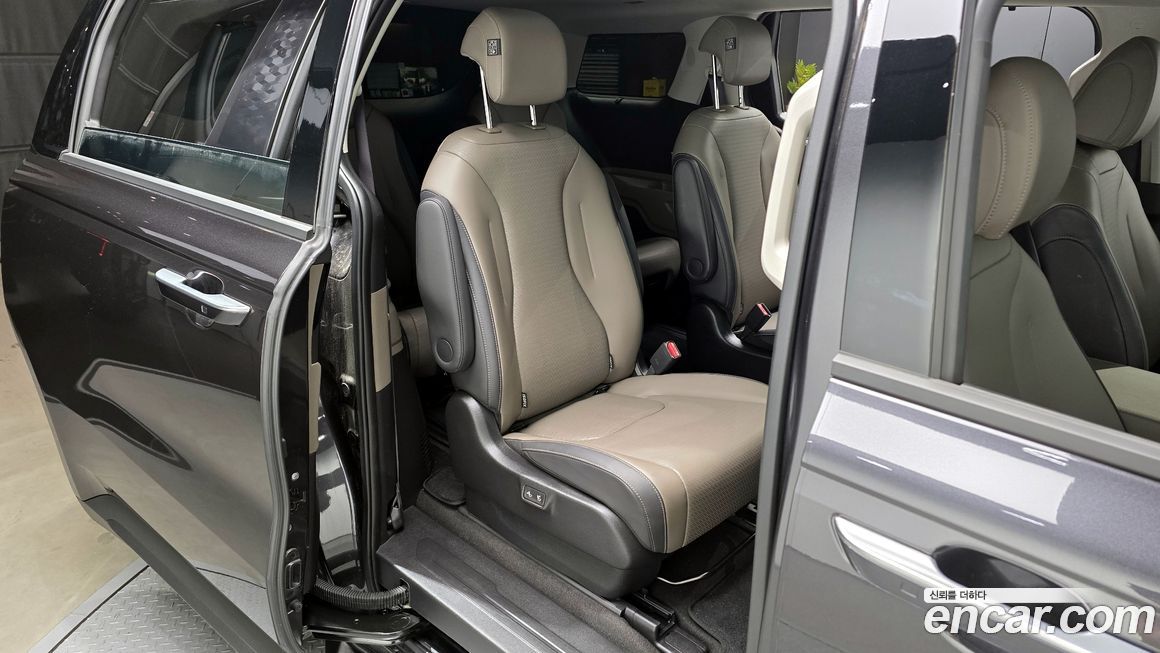 Kia Canival 2024