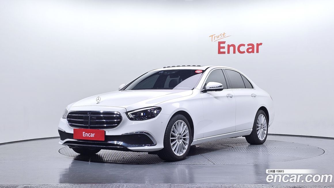 Mercedes-Benz E-Class 2023