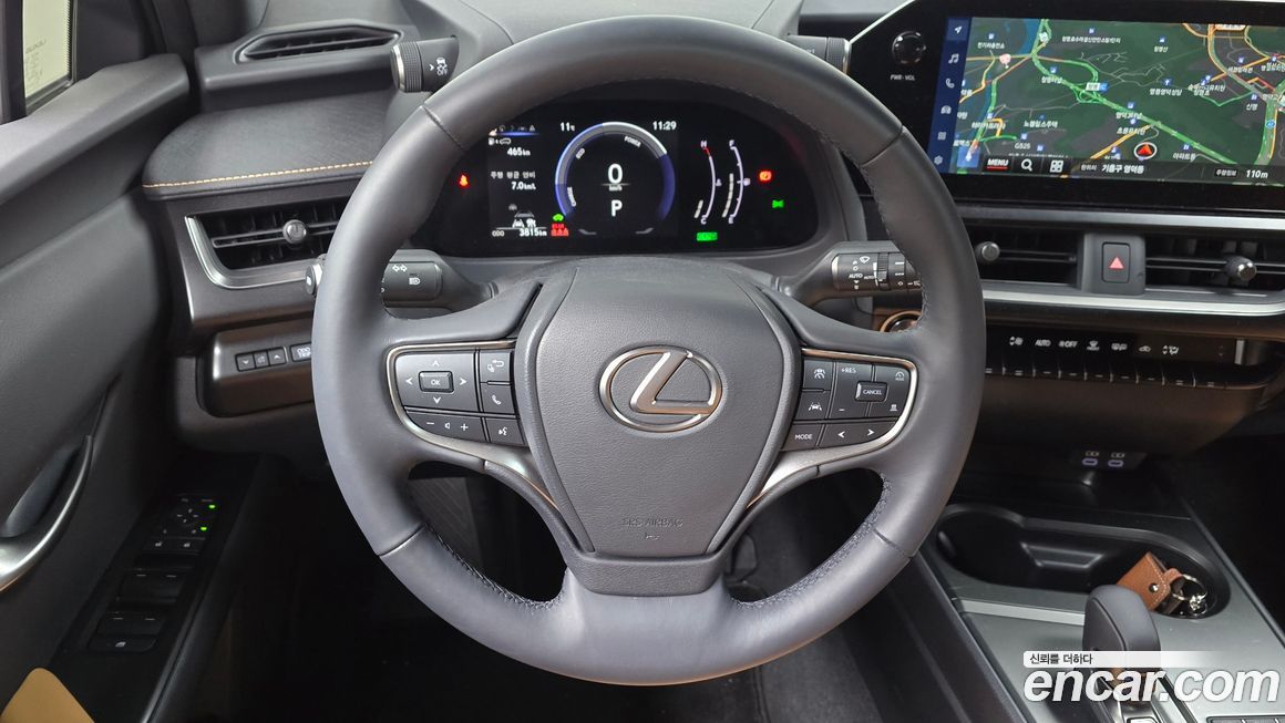 Lexus UX 2026