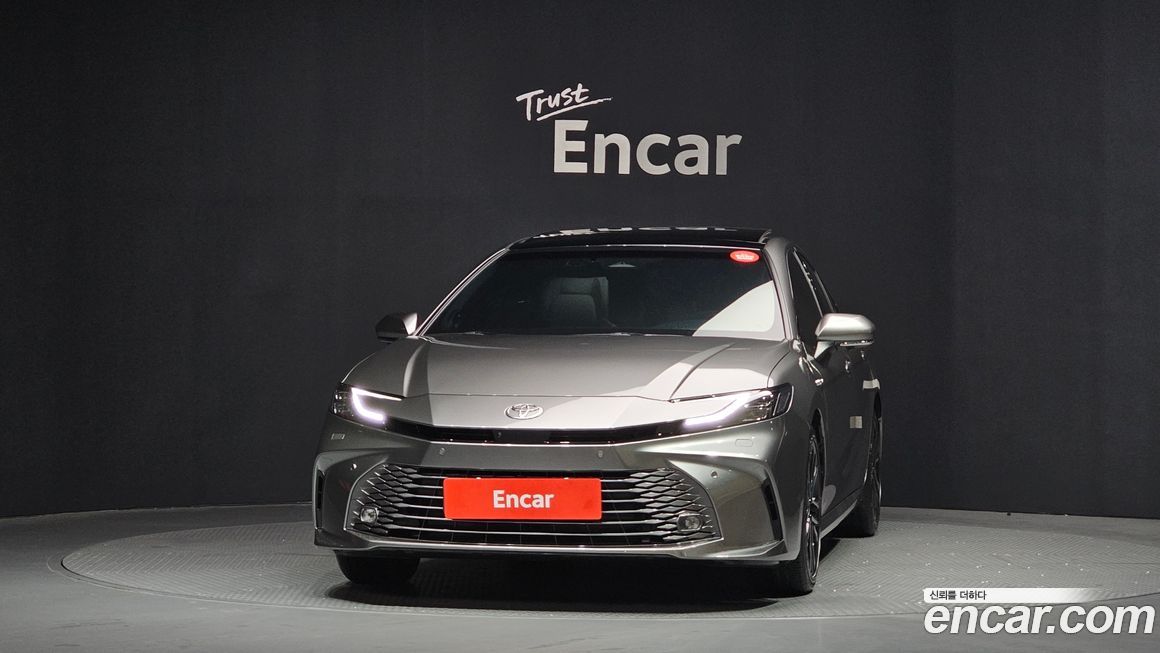 Toyota Camry 2025
